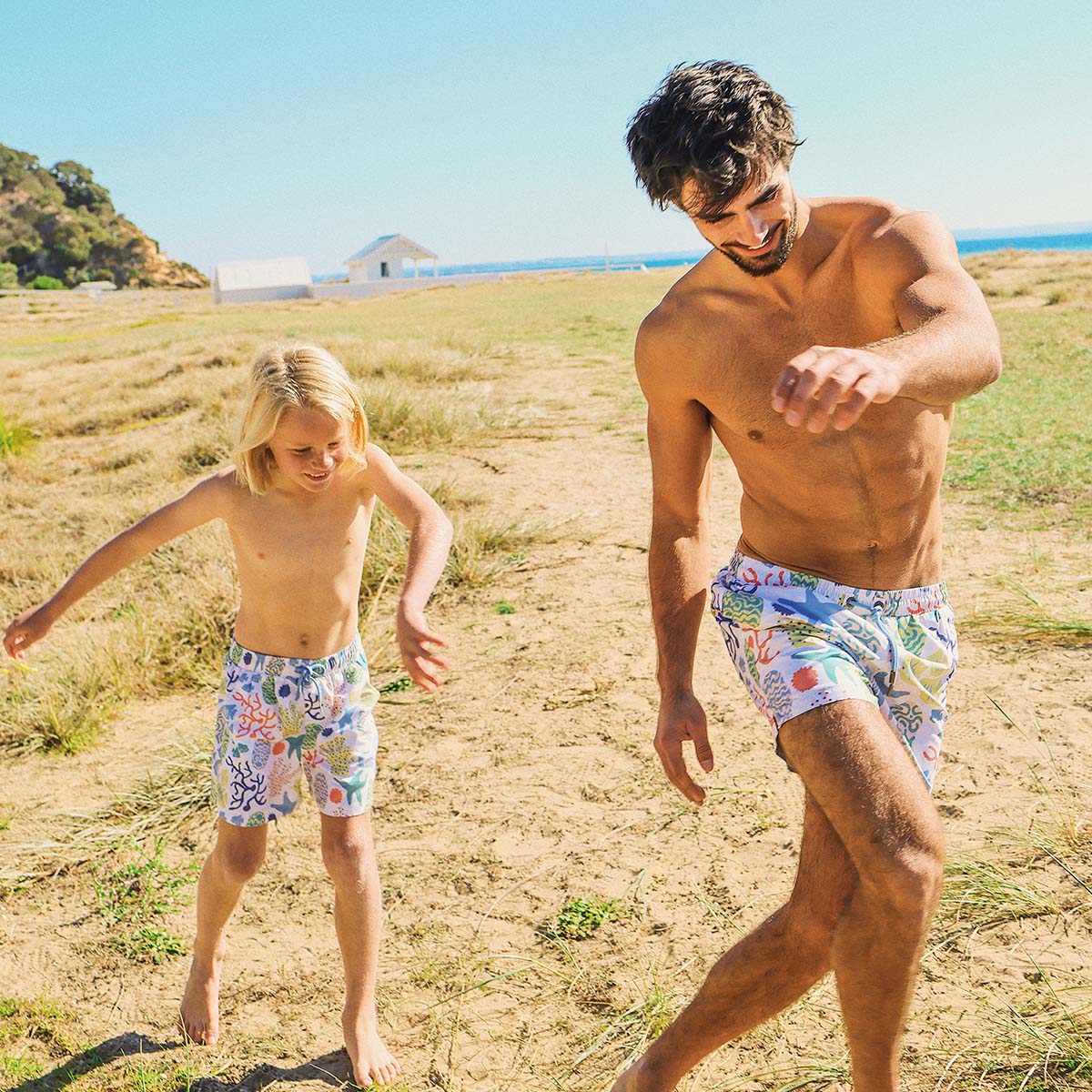 Reef Ruckus Mens Swim Shorts in White