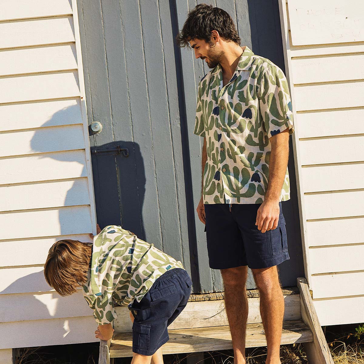 Pablo Prickles Kids Holiday Shirt in Ecru