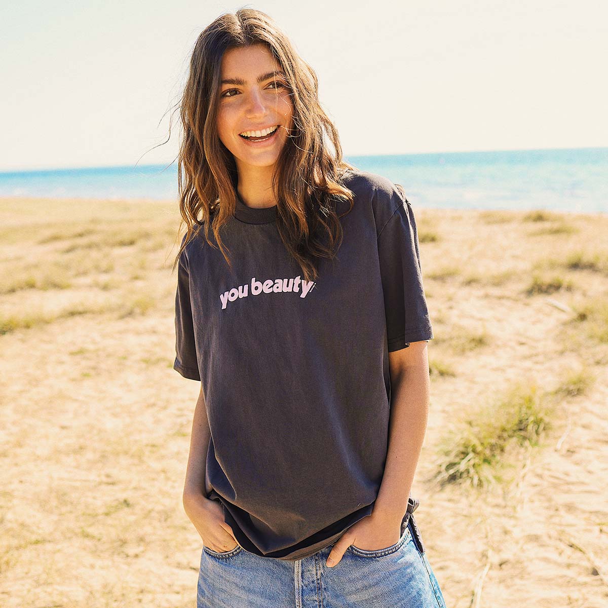 You Beauty Slang Tee in Charcoal
