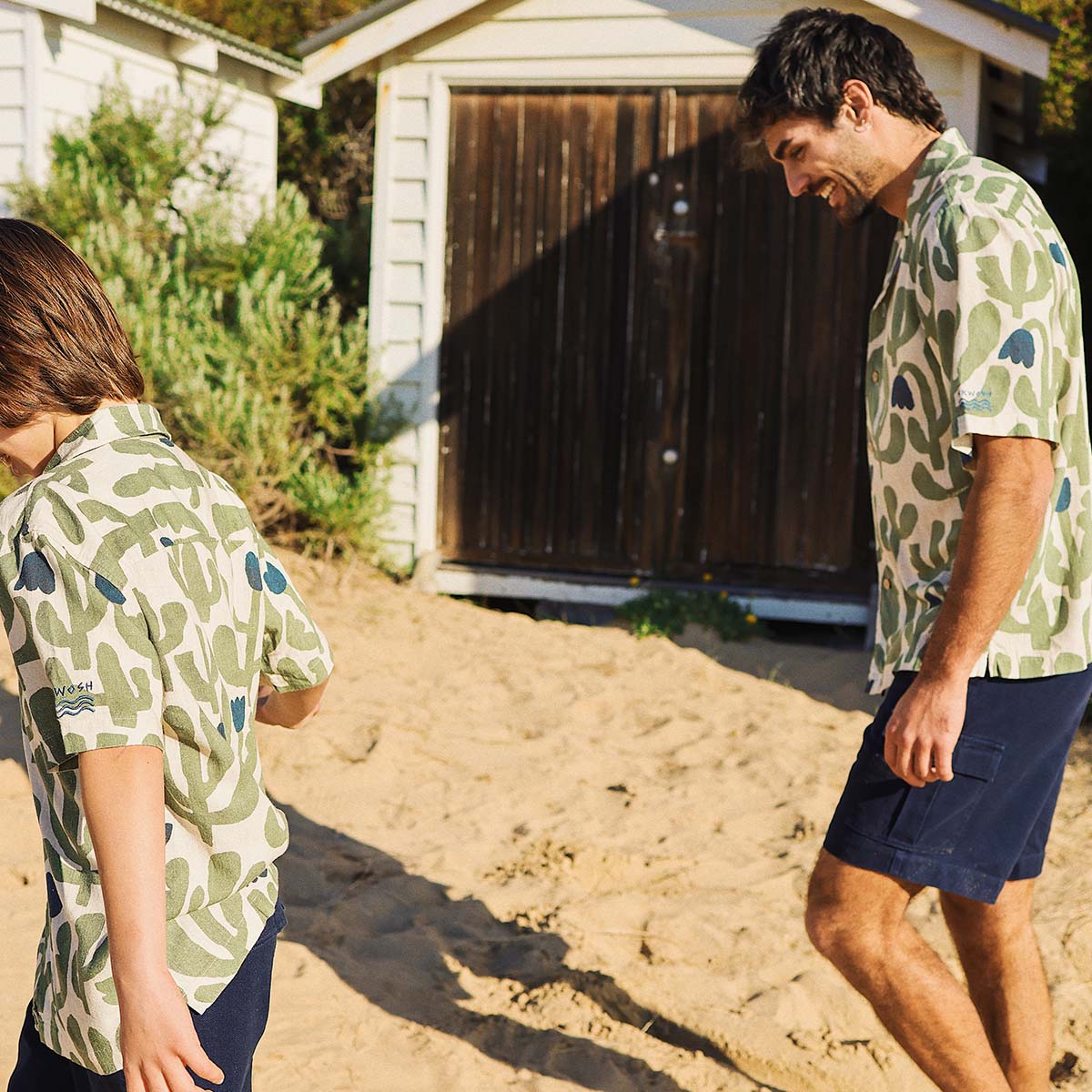 Pablo Prickles Holiday Shirt in Ecru