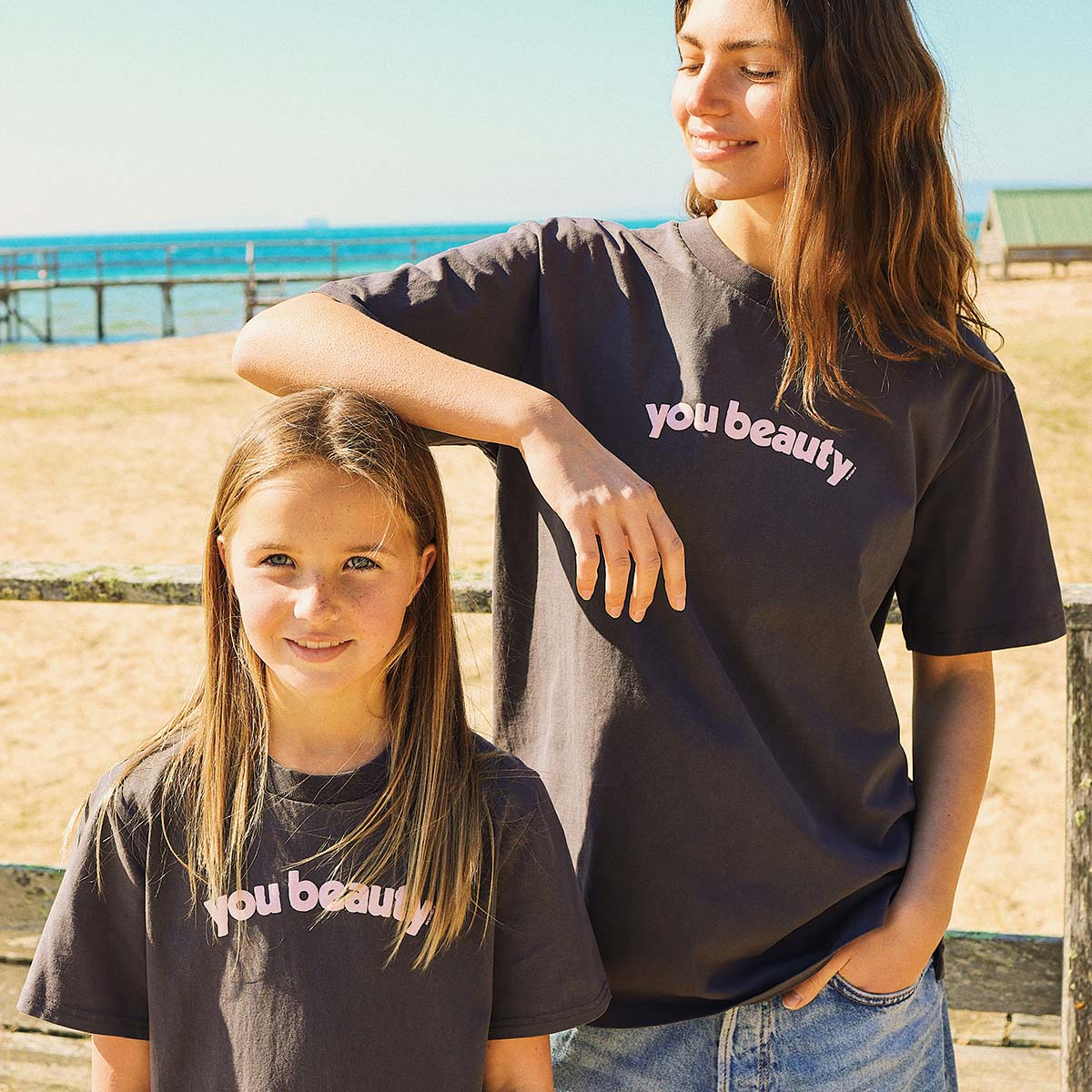 You Beauty Slang Tee in Charcoal